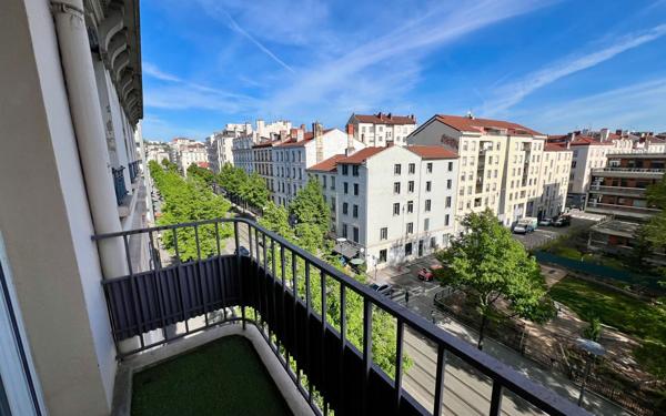 Appartement à vendre    2 pièces • 39 m2 Lyon 7