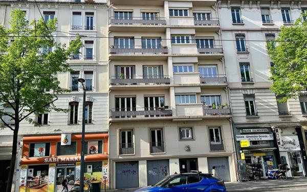 Appartement à vendre    2 pièces • 39 m2 Lyon 7