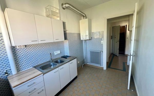 Appartement à vendre    2 pièces • 39 m2 Lyon 7