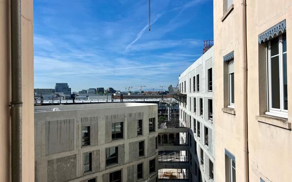 Appartement à vendre    2 pièces • 39 m2 Lyon 7