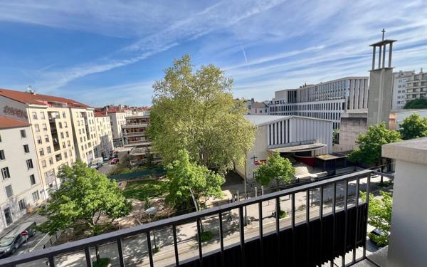 Appartement à vendre    2 pièces • 39 m2 Lyon 7