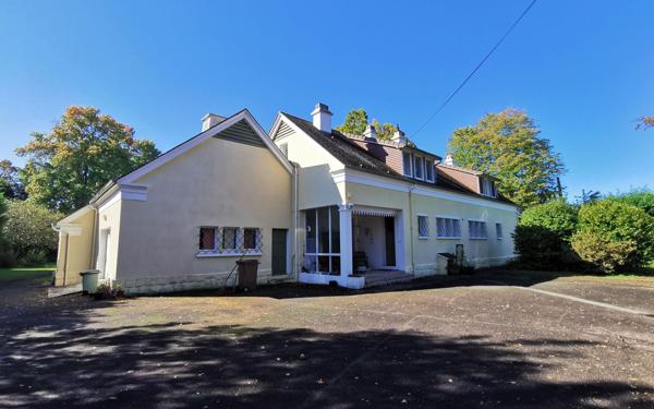 Maison à vendre    6 pièces • 248 m2 Idron