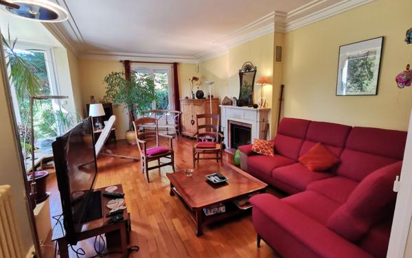 Maison à vendre    6 pièces • 248 m2 Idron