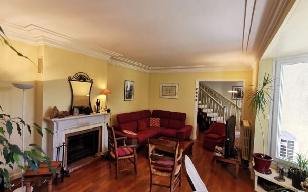 Maison à vendre    6 pièces • 248 m2 Idron