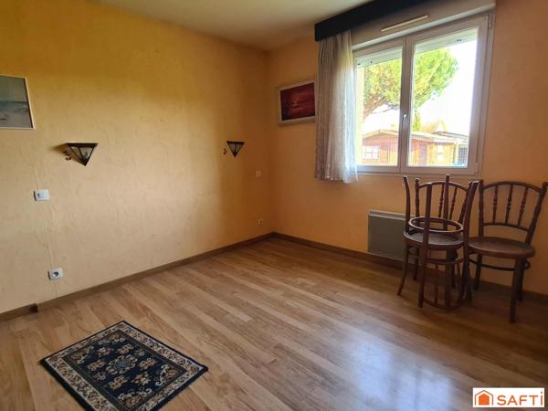 Sous offre d'achat acceptée ** Maison individuelle de plain-pied avec 3 chambres à Thaon-les-Vosges