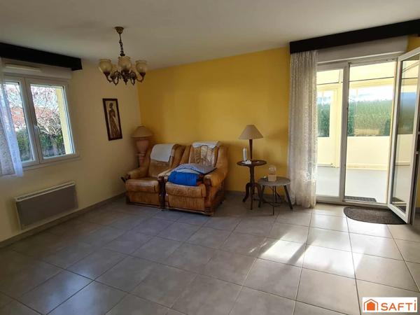 Sous offre d'achat acceptée ** Maison individuelle de plain-pied avec 3 chambres à Thaon-les-Vosges