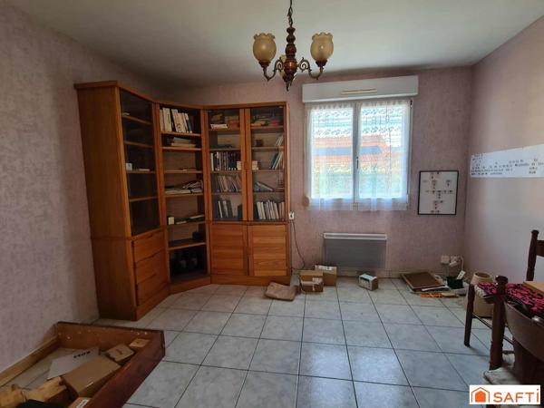 Sous offre d'achat acceptée ** Maison individuelle de plain-pied avec 3 chambres à Thaon-les-Vosges