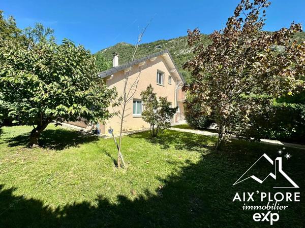 Maison contemporaine 6 pièces – 156 m² habitables – Terrain de 801 m²