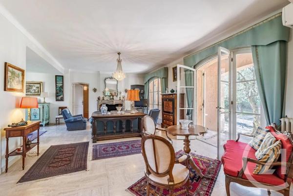 Maison à vendre  7 pièces - 337 m2 MOUGINS - 06