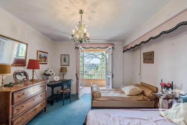 Maison à vendre  7 pièces - 337 m2 MOUGINS - 06