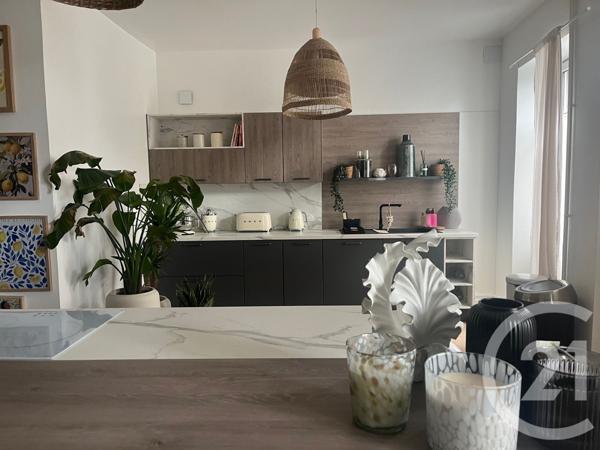 Maison à vendre  6 pièces - 143 m2 CHATELLERAULT - 86