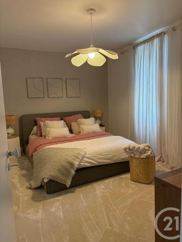 Maison à vendre  6 pièces - 143 m2 CHATELLERAULT - 86