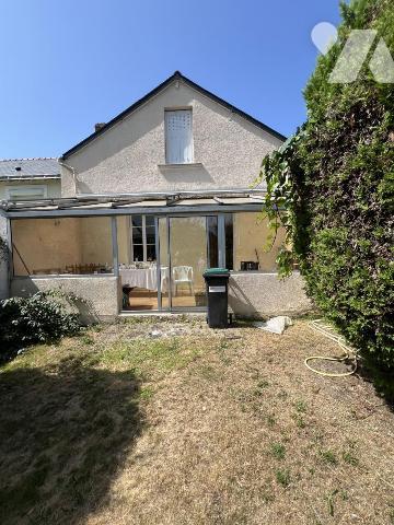 Maison d'habitation + garage