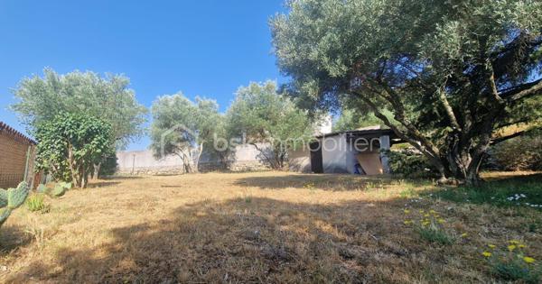 Maison traditionnelle de 1 260 m²