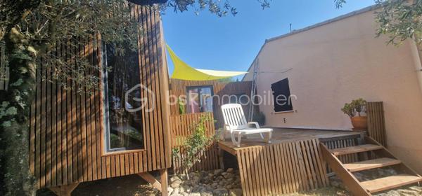 Maison traditionnelle de 1 260 m²