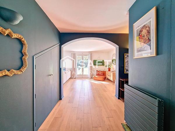 Villa moderne de 225 m² avec piscine de 12mx5m ,un pool housse de 25m² et dépendances à seulement 20 minutes de Toulouse