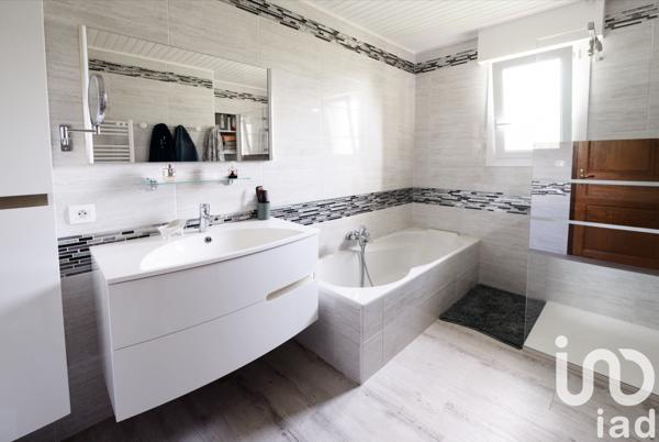 Maison à vendre 6 pièces 148 m² Rouillon