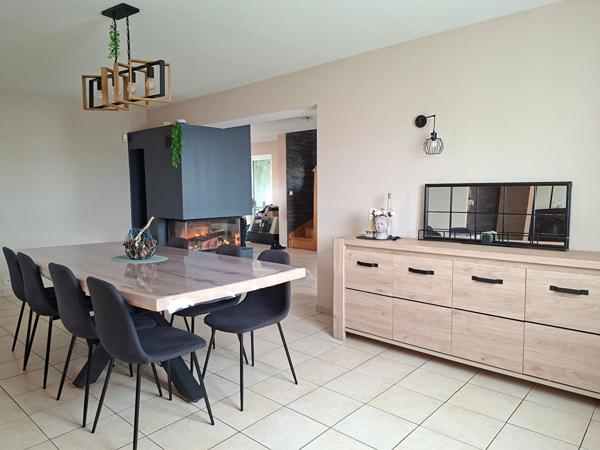 Maison famililale avec piscine intérieure