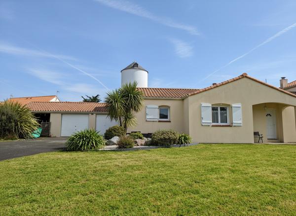 Maison famililale avec piscine intérieure