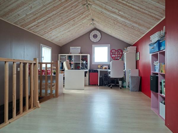 Maison famililale avec piscine intérieure