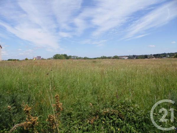 Terrain à vendre  1113 m 2   DOMERAT  - 03