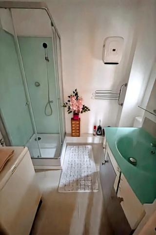 A vendre- Splendide maison familiale 8 pièces de 153m2 habitable avec dépendance et ancien commerce à ARNAC POMPADOUR (19)