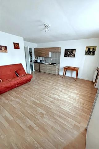 A vendre- Splendide maison familiale 8 pièces de 153m2 habitable avec dépendance et ancien commerce à ARNAC POMPADOUR (19)