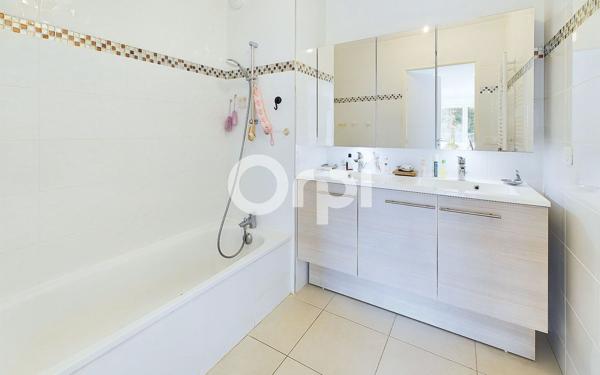 Appartement à vendre    3 pièces • 64 m2 Cannes