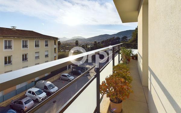 Appartement à vendre    3 pièces • 64 m2 Cannes