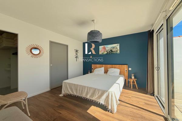 Saint-Martin-de-Ré (17410) St Martin - Maison rétaise à 700m de la plage