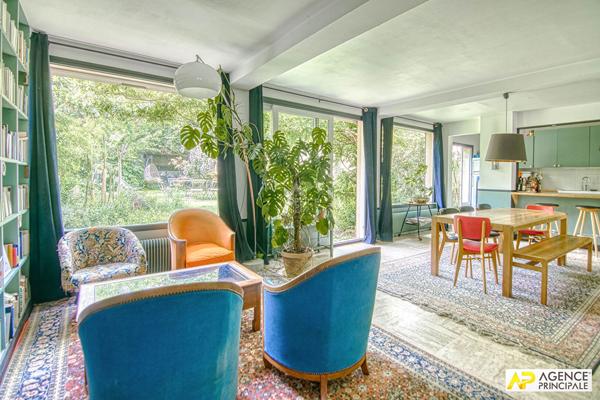Versailles Saint-Louis Maison 9 pièces 280 m² habitables sur parcelle de 400 m² 2 380 000 € **  - Référence  28349