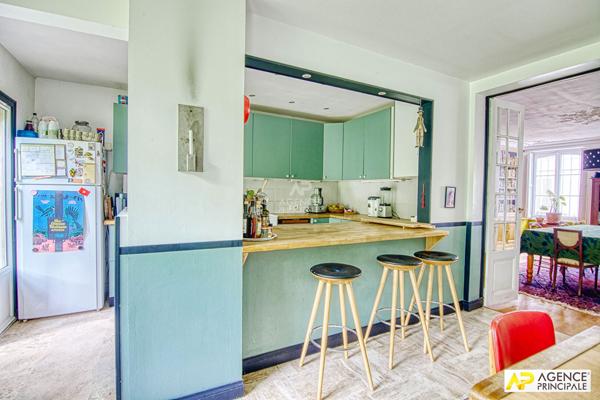 Versailles Saint-Louis Maison 9 pièces 280 m² habitables sur parcelle de 400 m² 2 380 000 € **  - Référence  28349