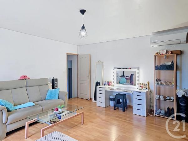 Maison à vendre  4 pièces - 104,43 m 2   MONTELIMAR  - 26