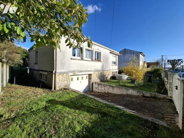 Maison de ville de 100m² hab avec sous-sol de 97m² - quartier Bellevue - SAINTES rive Gauche