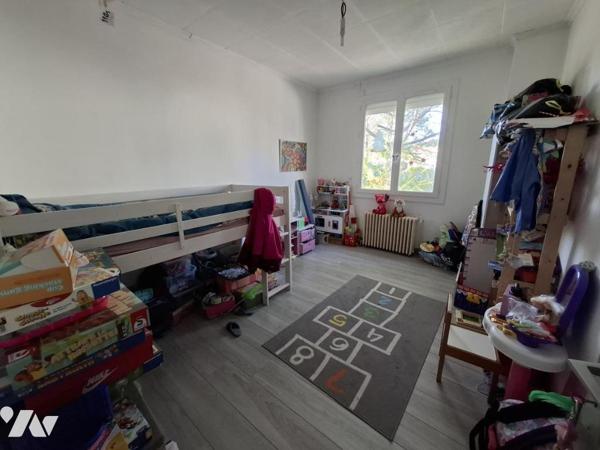 Maison de ville de 100m² hab avec sous-sol de 97m² - quartier Bellevue - SAINTES rive Gauche