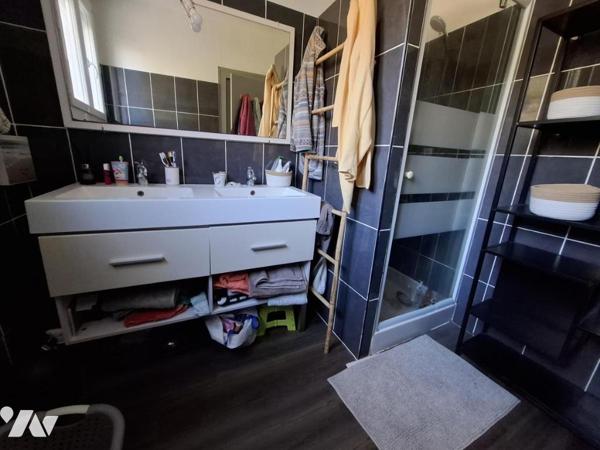 Maison de ville de 100m² hab avec sous-sol de 97m² - quartier Bellevue - SAINTES rive Gauche