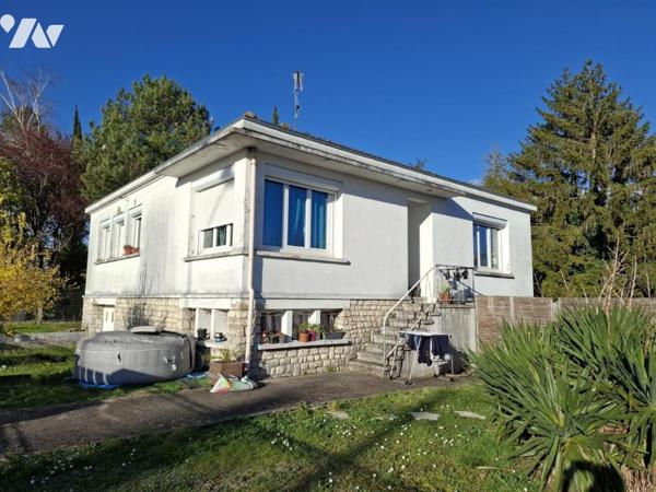 Maison de ville de 100m² hab avec sous-sol de 97m² - quartier Bellevue - SAINTES rive Gauche