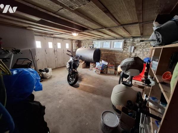 Maison de ville de 100m² hab avec sous-sol de 97m² - quartier Bellevue - SAINTES rive Gauche