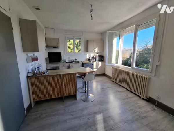 Maison de ville de 100m² hab avec sous-sol de 97m² - quartier Bellevue - SAINTES rive Gauche
