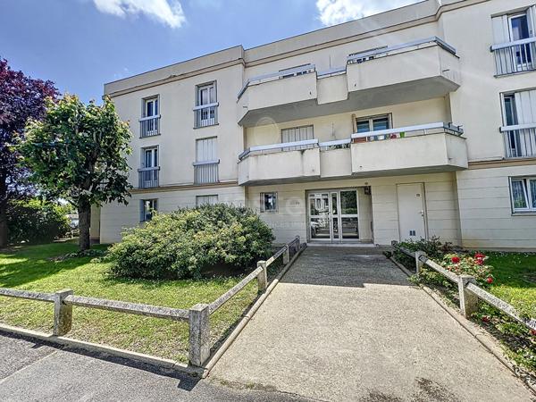 Appartement proche gare de Chantilly ,  3 pièce(s), 74m² habitables, balcons