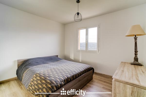 Maison 4 pièces - 118 m² Exclusivité efficity