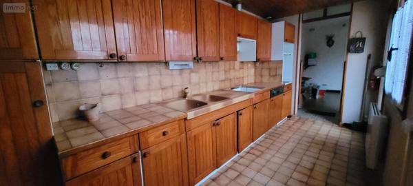 Maison à vendre à Fresnay-sur-Sarthe dans la Sarthe (72130), ref : MA371