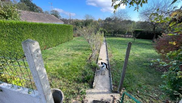 Maison à vendre à Fresnay-sur-Sarthe dans la Sarthe (72130), ref : MA371