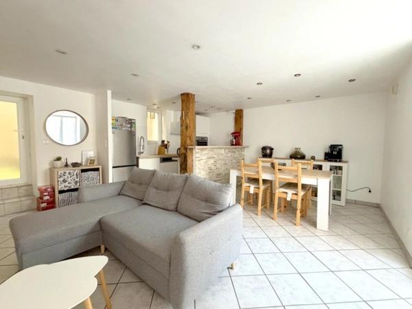Maison 102 m²-Les Martres-de-Veyre (63)-4 chambres-3 chambres + bureau– 155 000 €