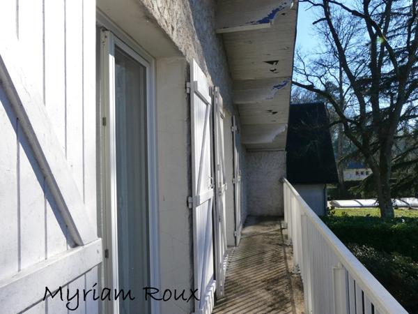 Orléans, proche CHU, à vendre maison de 143 m2, 5 chambres, terrain de 1000 m2.