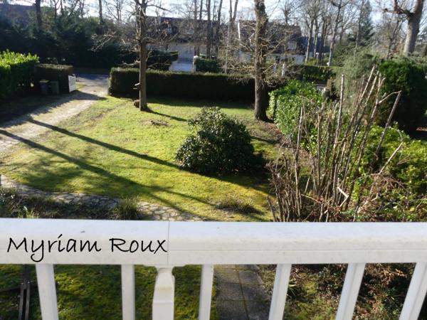 Orléans, proche CHU, à vendre maison de 143 m2, 5 chambres, terrain de 1000 m2.