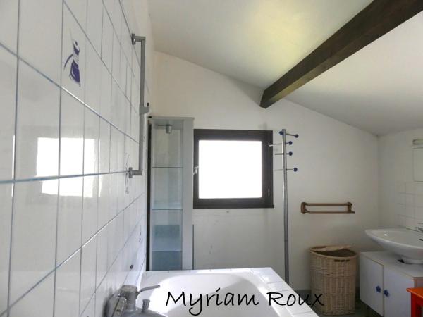 Orléans, proche CHU, à vendre maison de 143 m2, 5 chambres, terrain de 1000 m2.