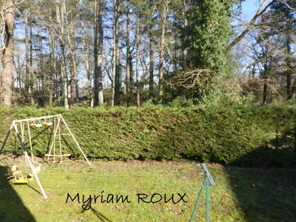 Orléans, proche CHU, à vendre maison de 143 m2, 5 chambres, terrain de 1000 m2.