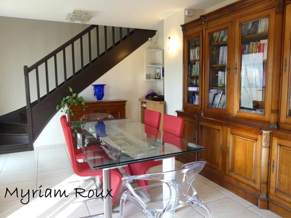 Orléans, proche CHU, à vendre maison de 143 m2, 5 chambres, terrain de 1000 m2.