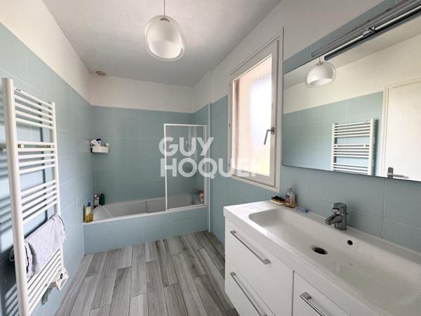 MAISON À LOUER DE 5 PIÈCES DE 119,53 M²